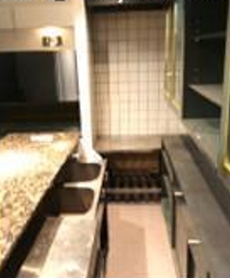 大阪市中央区千日前２丁目の店舗一部のキッチン