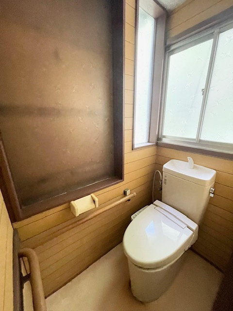 【中古】さいたま市北区日進町中古住宅のトイレ