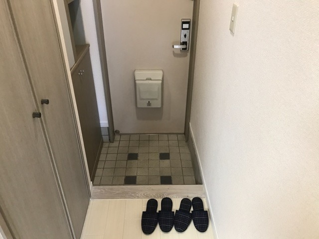 グリーンハウス向山の玄関