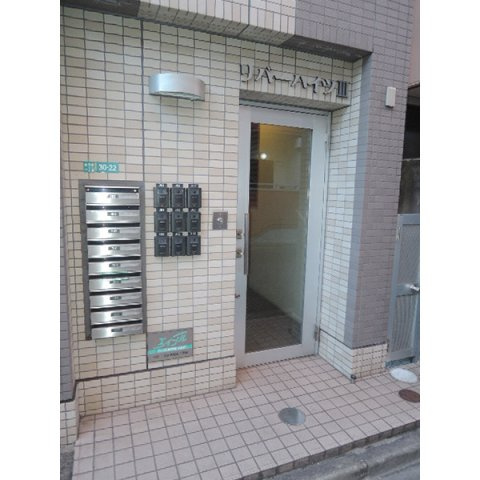 リバーハイツⅢのエントランス