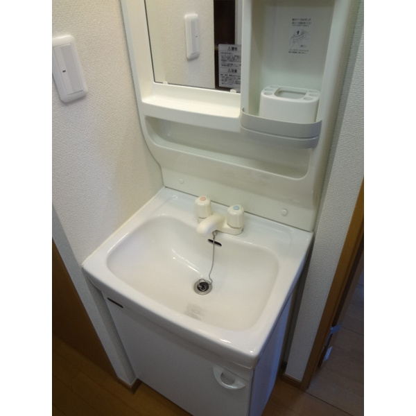 リバーハイツⅢの独立洗面台