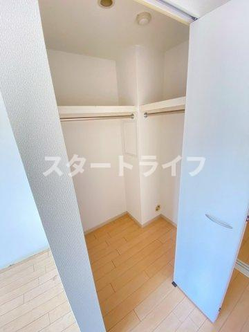 大阪市東淀川区西淡路２丁目の賃貸マンションの収納