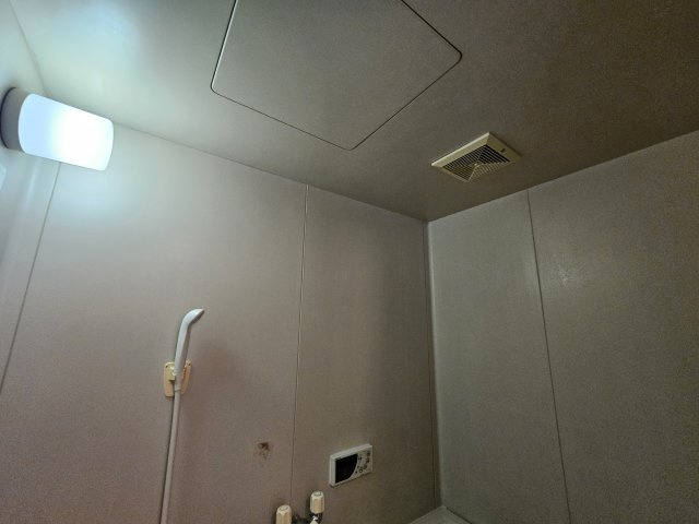 ハイツ野々上の浴室