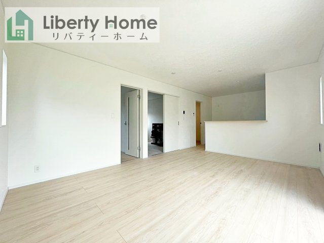 土浦市中村南第11　新築戸建　1号棟の居間・リビング