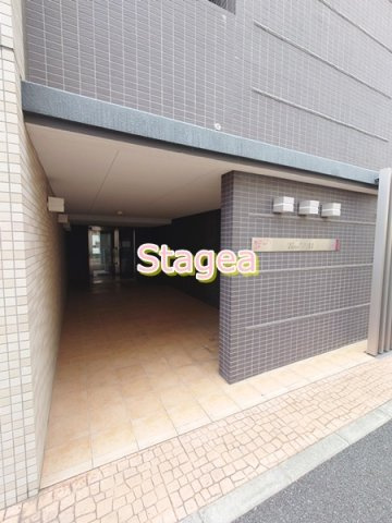 スリー エムのエントランス