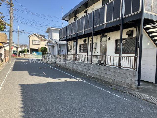 【外観】 | スペースユーⅡ | 前面道路幅員約6メートル。