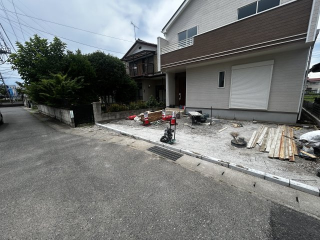 新築　高崎市並榎町　Heartful　Town　A号棟の前面道路含む現地写真|現地写真　南側接道幅員約4ｍ