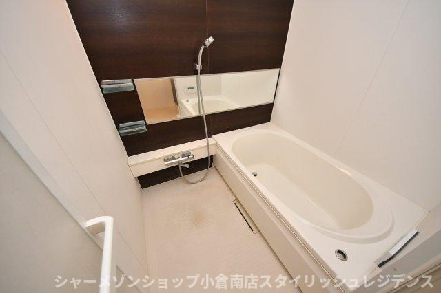 セゾン行橋A棟の浴室