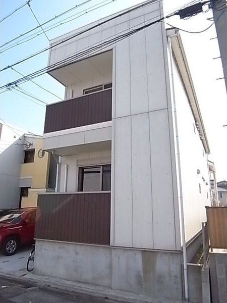 クレフラスト広川　A棟の外観