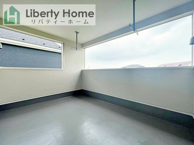 土浦市中村南第11　新築戸建　2号棟のバルコニー