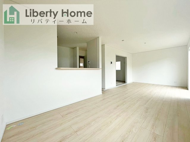 土浦市中村南第11　新築戸建　2号棟の居間・リビング