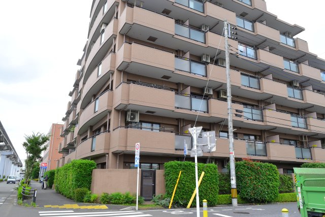 日野市万願寺２丁目の中古マンションの外観