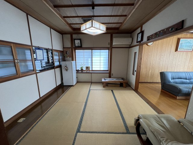 津山市日上　中古住宅7DKの和室|1階