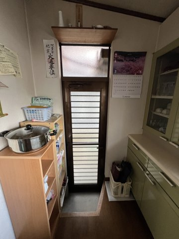 津山市日上　中古住宅7DKのその他|便利なキッチン勝手口