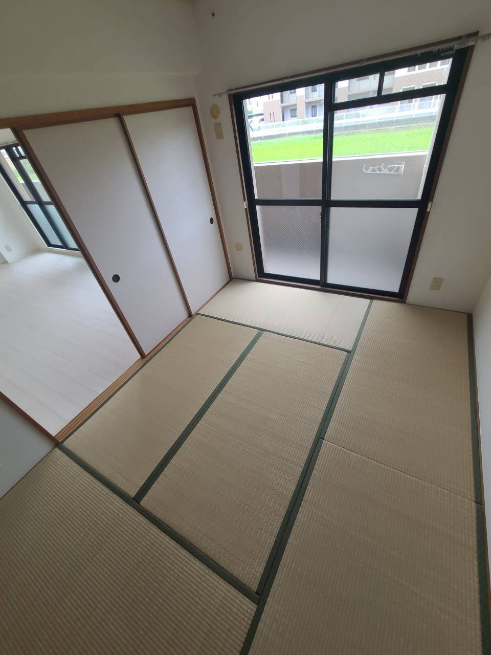 グリーンビュー2号館の和室