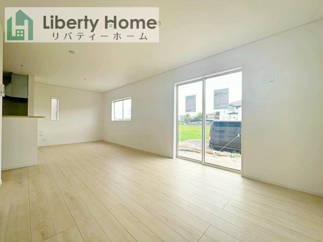 土浦市中村南第11　新築戸建　3号棟の居間・リビング