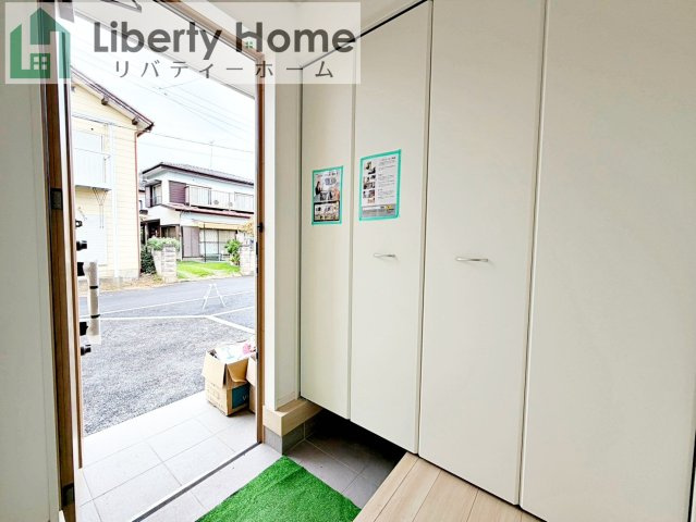 土浦市中村南第11　新築戸建　3号棟の玄関