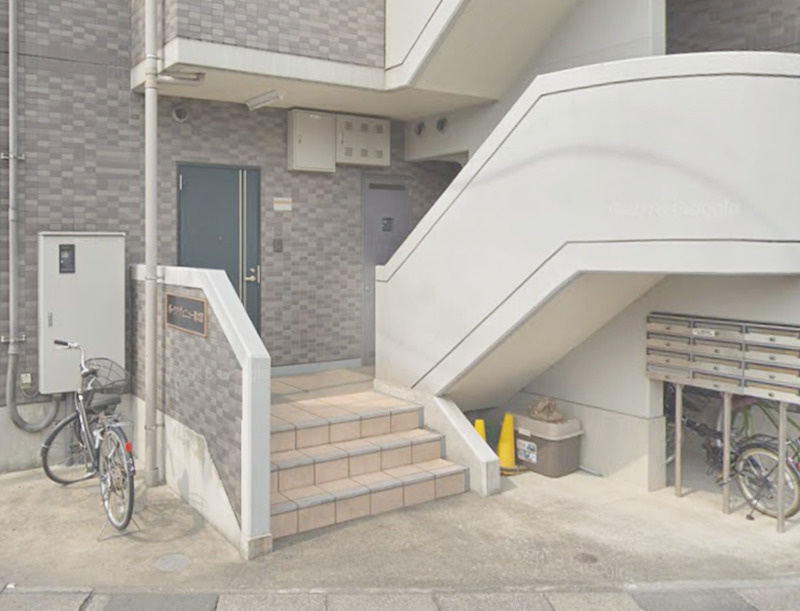 パークアベニュー東大宮のエントランス