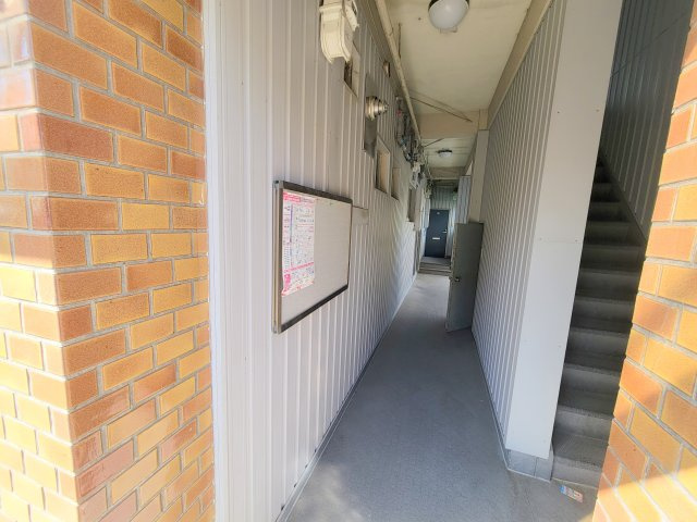 コーポ華のエントランス