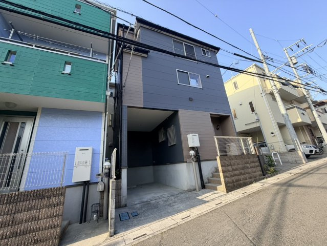 大宮区桜木町４丁目　桜木小学校学区　中古戸建の前面道路含む現地写真