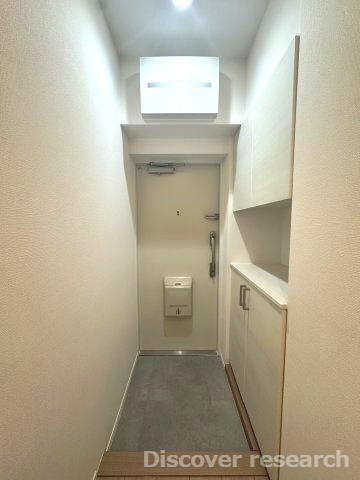田無マーシャンハイツの玄関