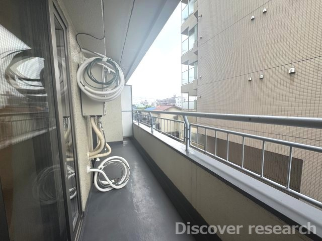 田無マーシャンハイツのバルコニー
