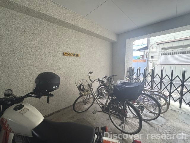 田無マーシャンハイツの駐車場