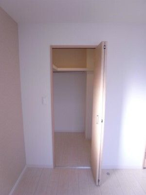 【収納】 | リブリ・レクレドール | 広々としたクローゼットでたいせつなお洋服も収納できますね☆