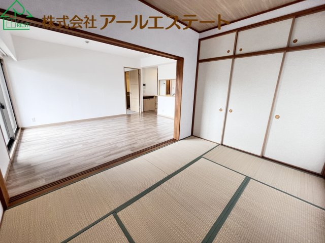 デュオプレステージフォンテーヌ宝殿　　JR「宝殿駅」徒歩5分の寝室