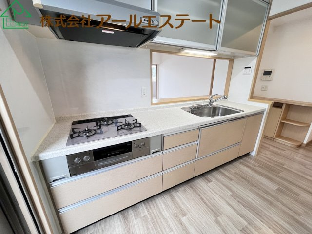 デュオプレステージフォンテーヌ宝殿　　JR「宝殿駅」徒歩5分のキッチン