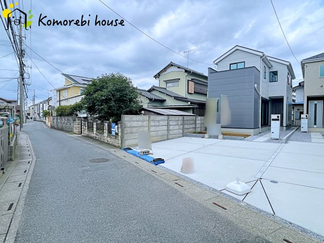 さいたま市西区佐知川　第1期　新築戸建て　リナージュネクスジー　01の前面道路含む現地写真|26.7.27撮影済み