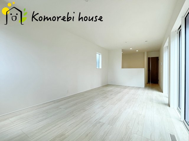 さいたま市西区佐知川　第1期　新築戸建て　リナージュネクスジー　01の居間・リビング|26.5.25　撮影済み