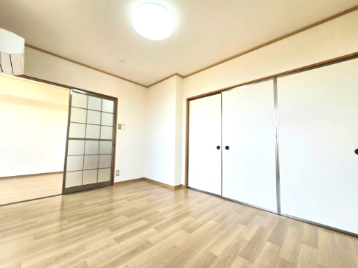 ライジングサン関野の寝室