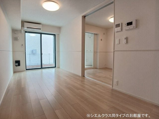 ビオレタＡの居間・リビング