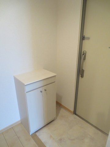 ソティエラシーヌの玄関