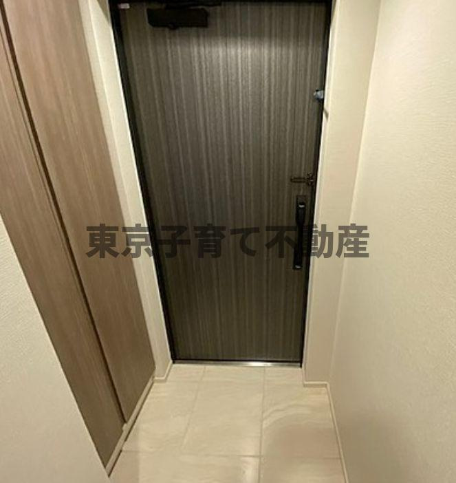 パークフラッツ蔵前の玄関