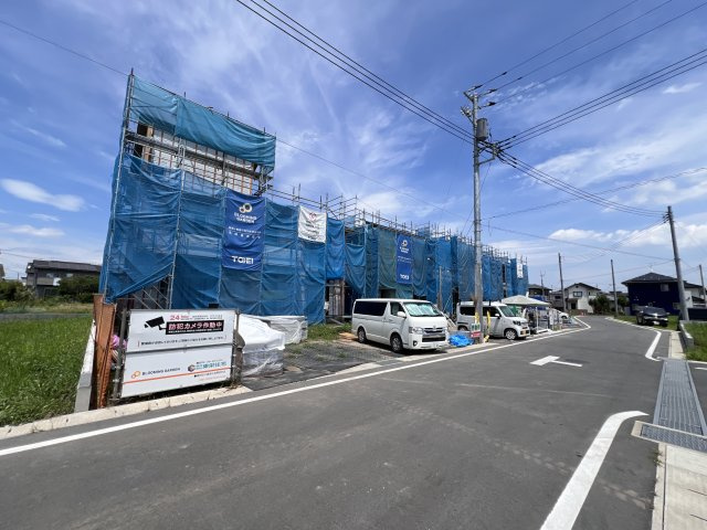 新築　藤岡市藤岡全8棟　Blooming　Garden　1号棟の前面道路含む現地写真|現地写真　南側接道幅員約6ｍ