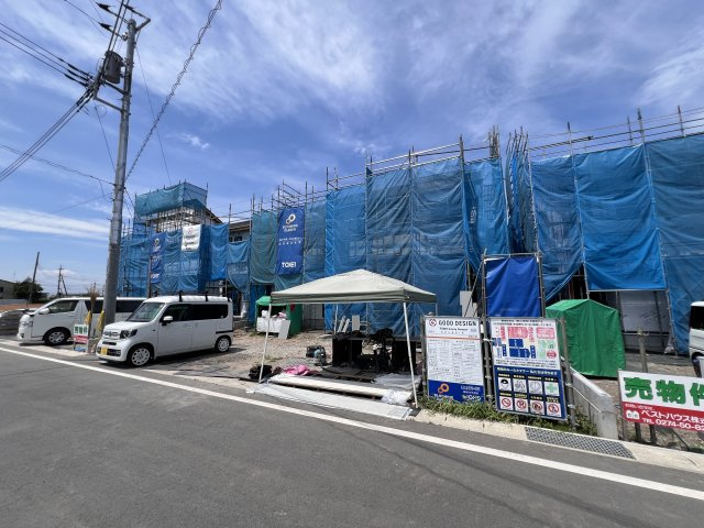 新築　藤岡市藤岡全8棟　Blooming　Garden　2号棟の前面道路含む現地写真|現地写真　南側接道幅員約6ｍ
