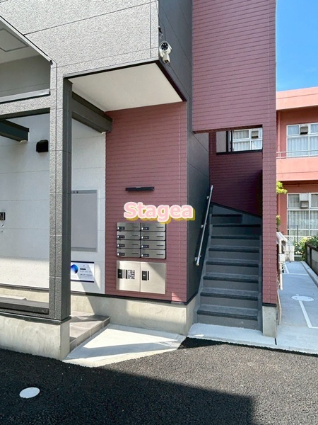 CB春日部ドールのエントランス