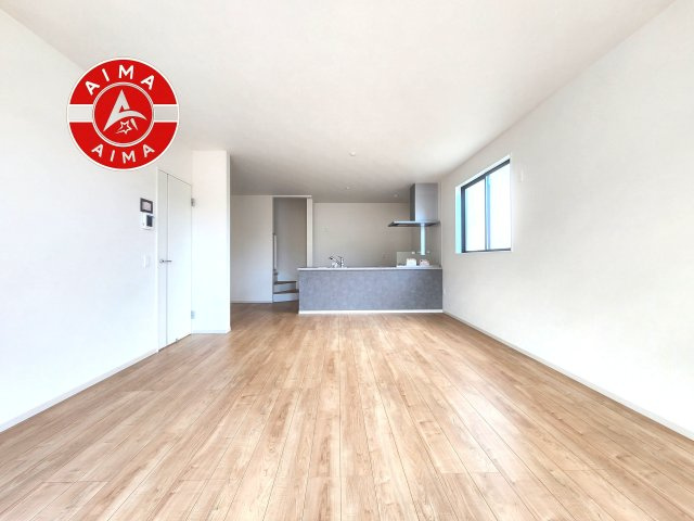 福岡市南区鶴田2丁目第5-1棟（1号棟）の居間・リビング|多くの時間を過すことになるリビングだからこそ、いつも穏やかな空間・解放感が味わえ毎日が充実します。
