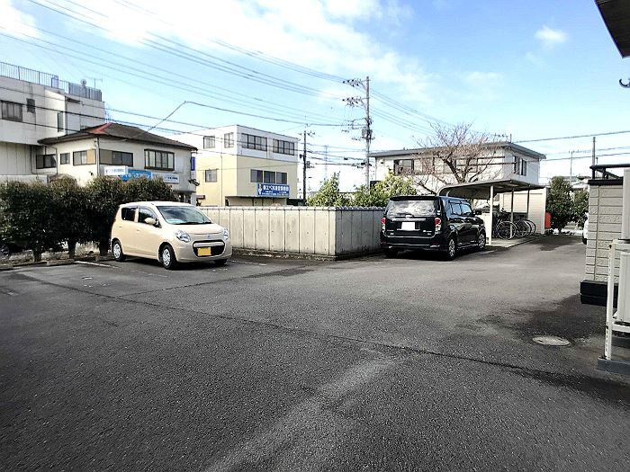 サンライズ　Ｂの駐車場