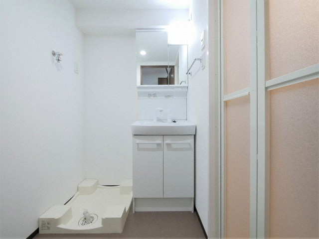 Y&Rino Residenceの洗面所