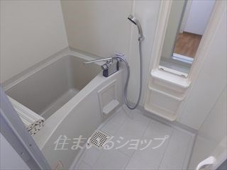 セジュール友清　Ａ棟の浴室|サーモ付きシャワー水栓新品です