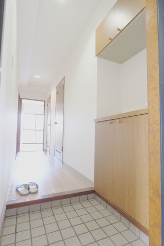 プーテゥジュール1番街の玄関