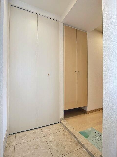サンスタレ浅草の玄関
