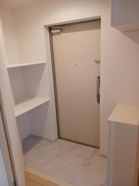 グランドルチェ駒込の玄関