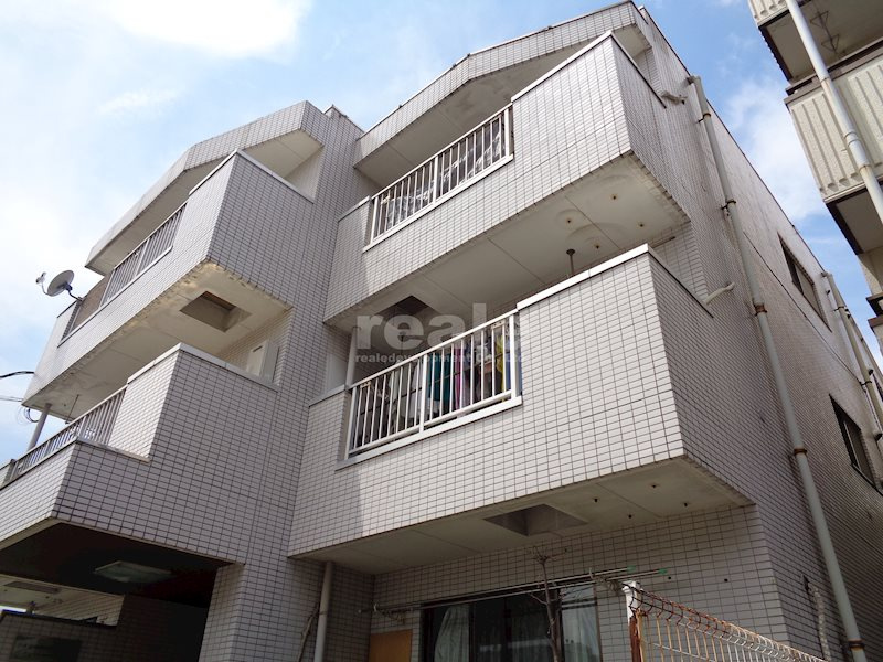 三鷹市新川６丁目の賃貸マンション