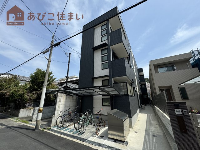 ステディ帝塚山の外観