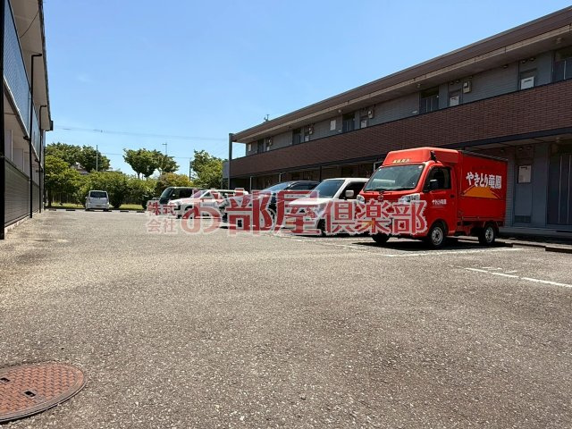 サンシャインの駐車場|駐車場があります