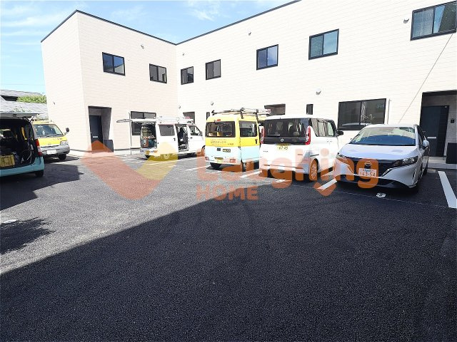 FLOW野中町の駐車場|駐車スペースもあります